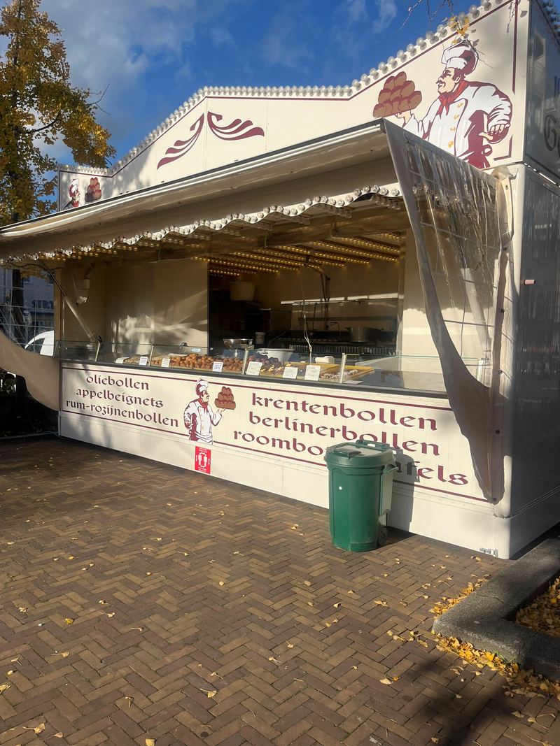 De kraam op een zonnige herfstdag